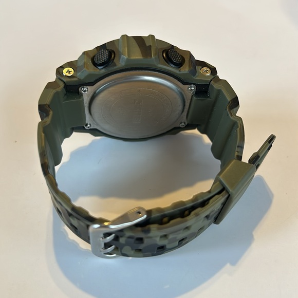 ⌚️Men’s Green Camouflage Waterproof Sports-watch - Picture 4 of 6
